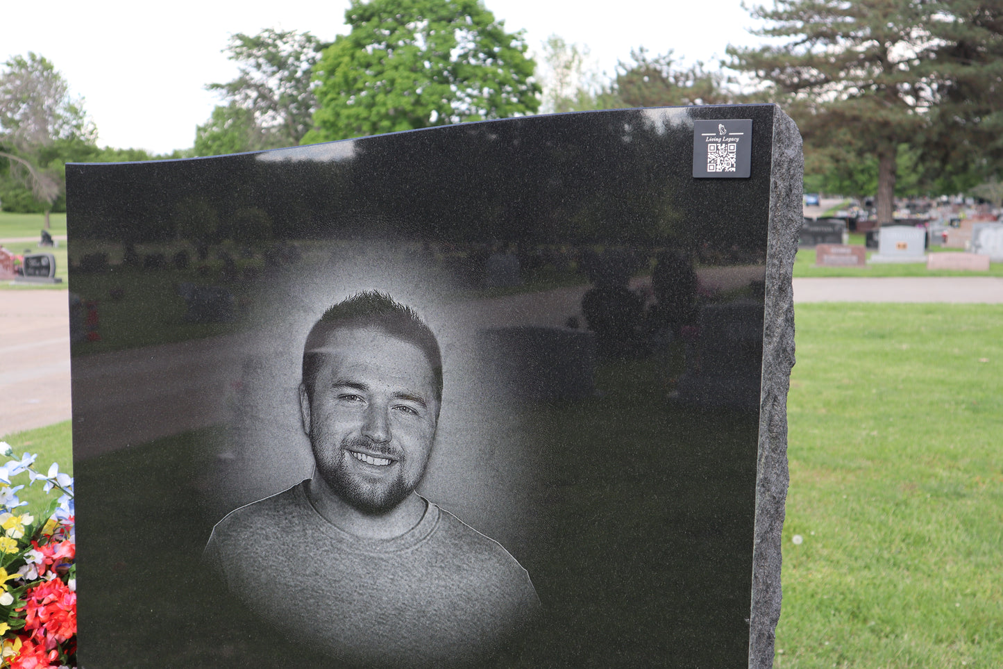 Memorial 2x2 Inch Metal Engraved QR Tags: Commemorate Loved Ones with Dignity, Ideal for Cemetery Tombstones & Thoughtful Bereavement Gifts for The Loss of Loved Ones